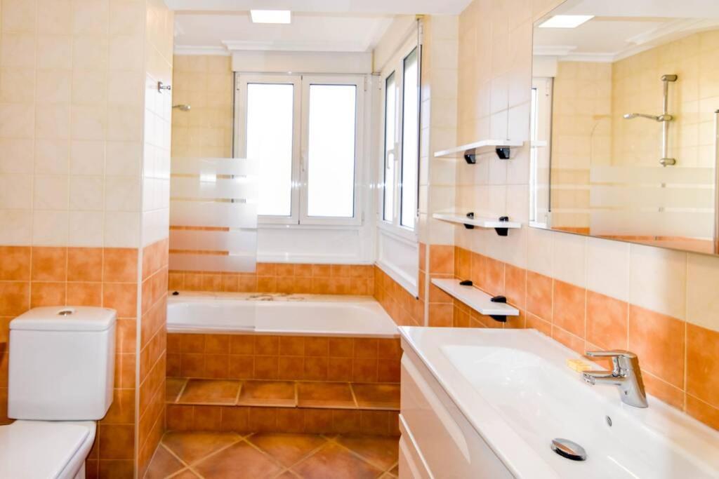 Comodo Apartamento En Puertochico, Cerca De Todo. Santander Zewnętrze zdjęcie